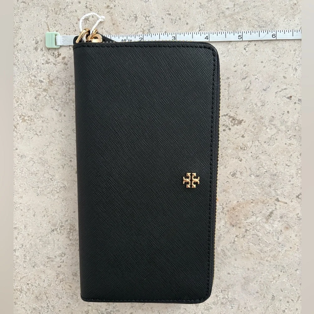 NEW! Tory Burch Emerson Zip Continental Black Leather Zip Wallet - Picture 8 of 8